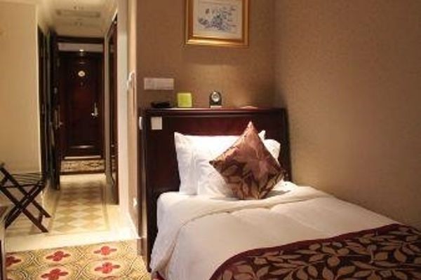 Ramada Yichang
